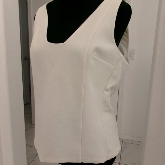 New EXPRESS Cream Ponte V-Neck Seamed Sleeveless Top Blouse L NWT - Picture 2 of 10